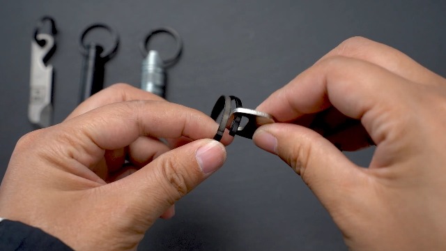 TISUR Titanium Key Chain Rings, Heavy Duty Keychain Rings (Black